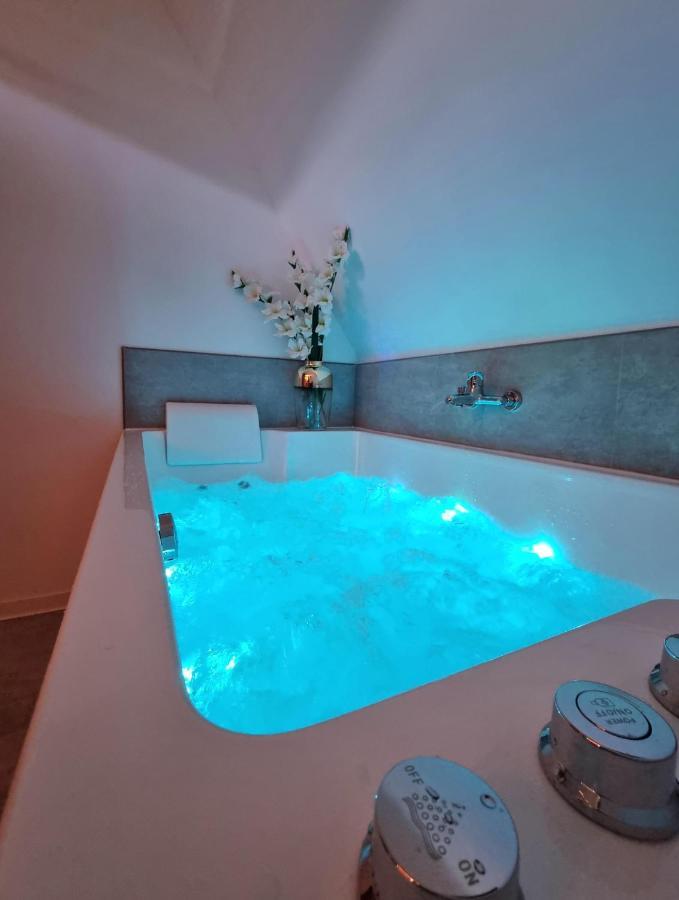 Centre-Ville Le Nid D'Amour Jacuzzi Appartement Rouen Exterior photo